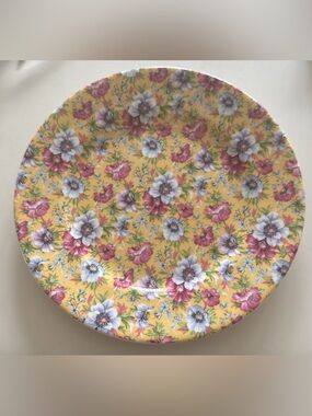 Set of 6 Vintage Queen's Bone China "Sophie Chintz" Salad Snack Plates